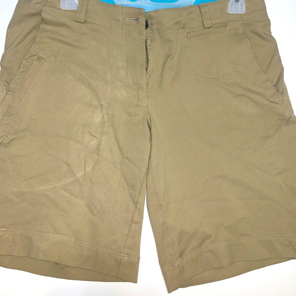 Magellans size 4 shorts